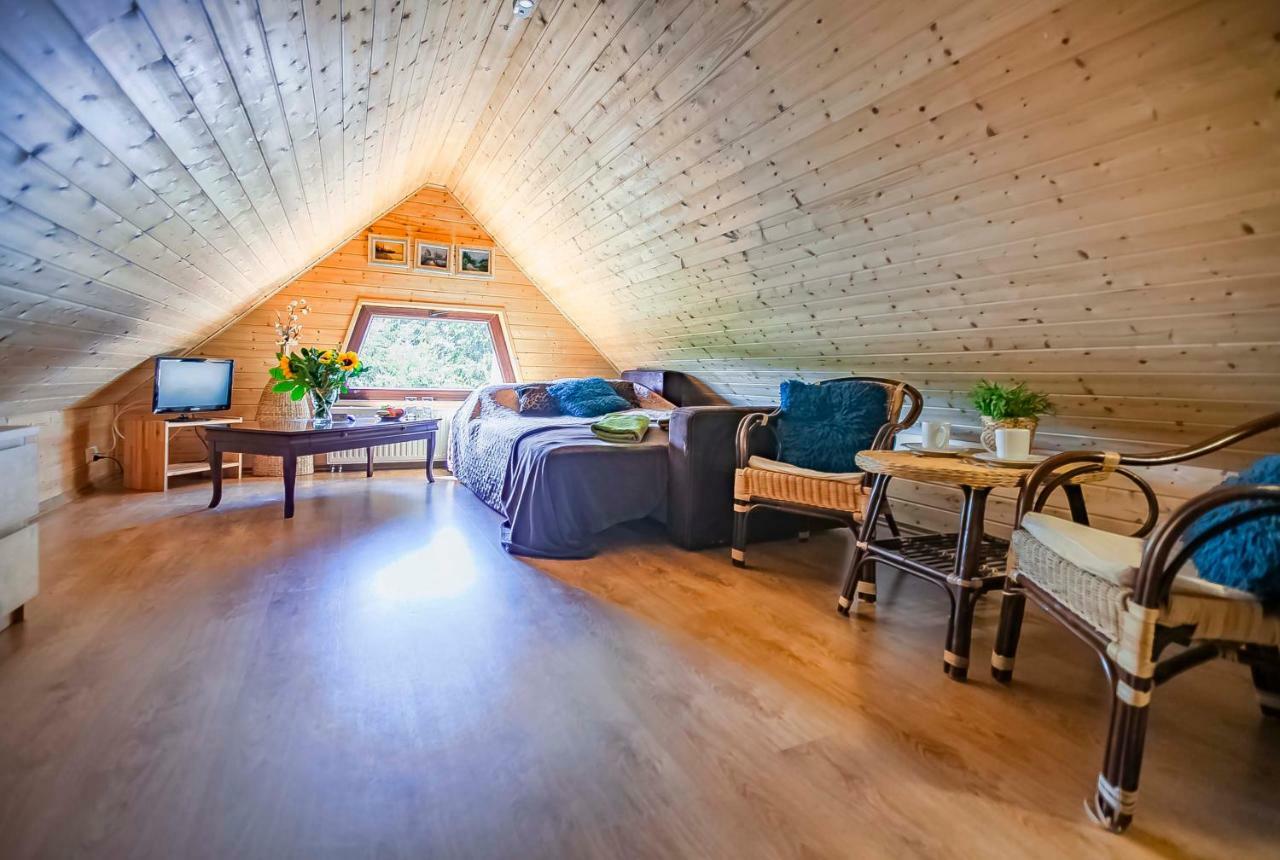 Lesniczowka Wiezyca I Domki Szymbark  Exterior foto